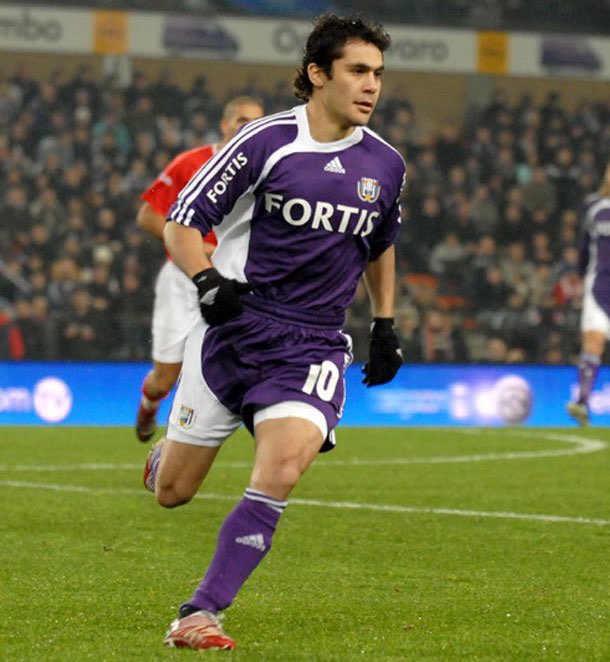 arnaldinho87's tweet photo. I sure miss the good old days @AhmedHassan @rscanderlecht #RSCA #AhmedHassan #Faraoh https://t.co/73AXeHss9m