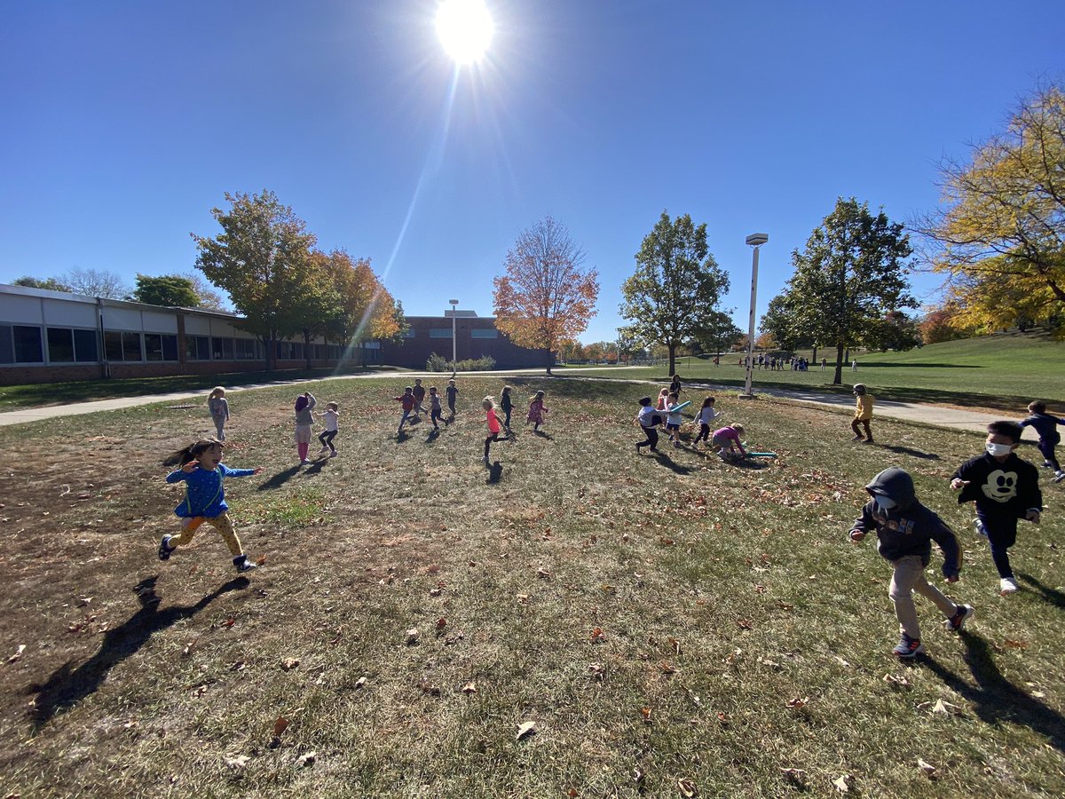 Taking advantage of the last sunny warm days we have in MN ☀️ #peoutsideisthebest