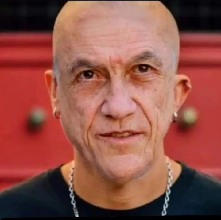 #EstallidoSocial 
Piñera e Vade 👇