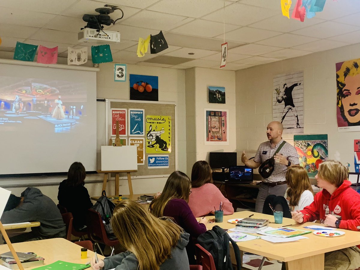 HuntsmanMWHS's tweet photo. Thanks @SCADdotedu for coming to speak to our art students about college majors and careers! https://t.co/w1Wj7QSfRB