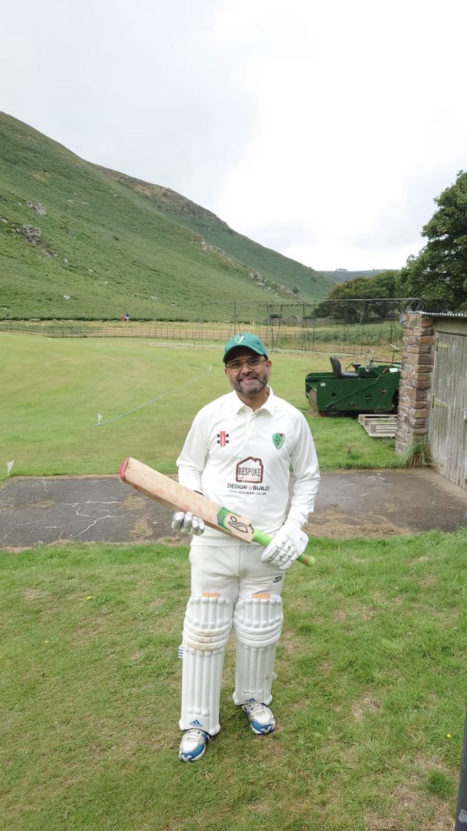 As we are embarking on our first season in the @MSLSomerset League we are looking for sponsorship. One to cover the SRCC club tie for every member and two to cover the SRCC tracksuit.. again for every member. If interested in helping a family club please get in touch. #berries 💚