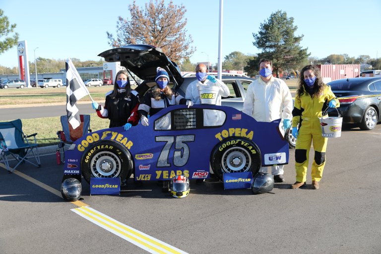 StormontVailEC's tweet photo. Join us for Trunk or Treat at #TheVail next Friday, October 29th! Would your business or organization like to participate? Prizes awarded to the business with the Best Costumes &amp; Best Trunk! 
Just submit the Registration Form: https://t.co/xhL3GUFZwr https://t.co/duXaG5OK9n