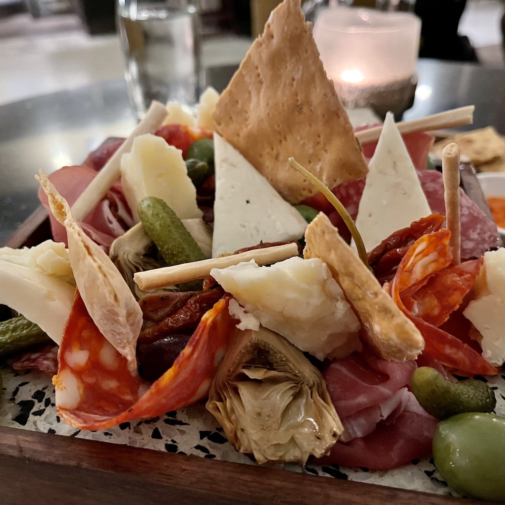 VadaMagazine's tweet photo. Read our review of Piazza Italiana, the latest restaurant to join the City of London - https://t.co/ccotuAaWQs #restaurantreview #Londoneating #Italianrestaurant https://t.co/lWHl4JzrsM