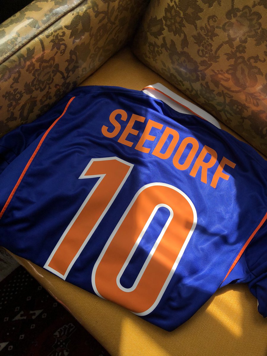 esdeepoca's tweet photo. ¿Con cuál te quedas? #esdeepoca #france98 https://t.co/P9WCckhIzz