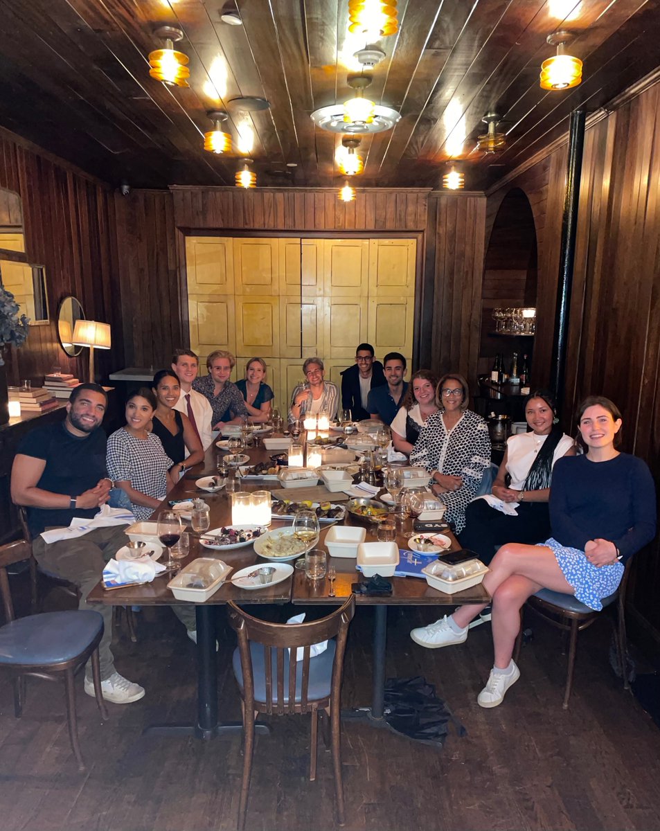 We are so grateful for all of our mentors, seen here at a meet up in New York City, who give of their time, while supporting our mission! Learn more about how YOU can get involved at bit.ly/GetInvolvedBri…. #mentormonday 
#mentormonday #inspiring #rolemodels