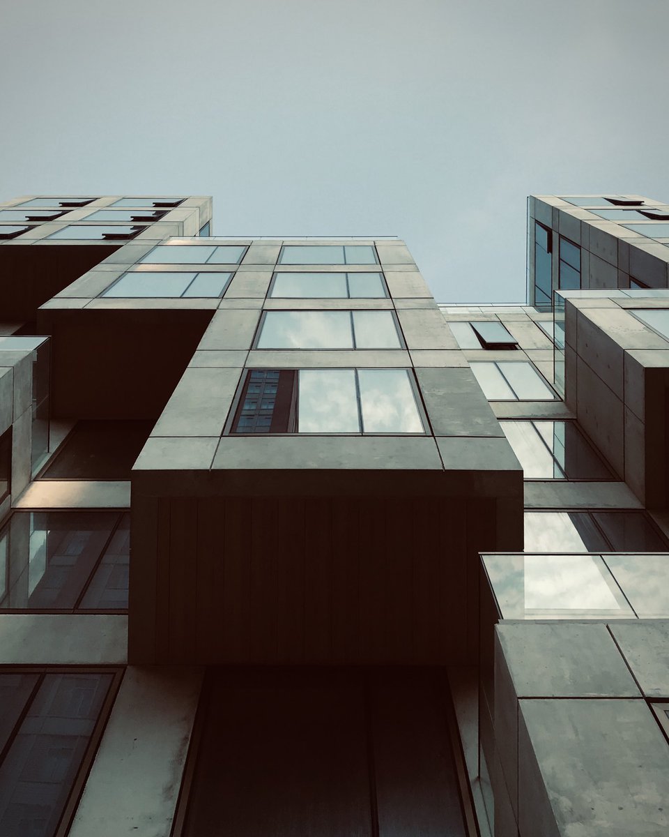 bkparch's tweet image. Cubist State of Mind 🔳

#cubism #architecturalform