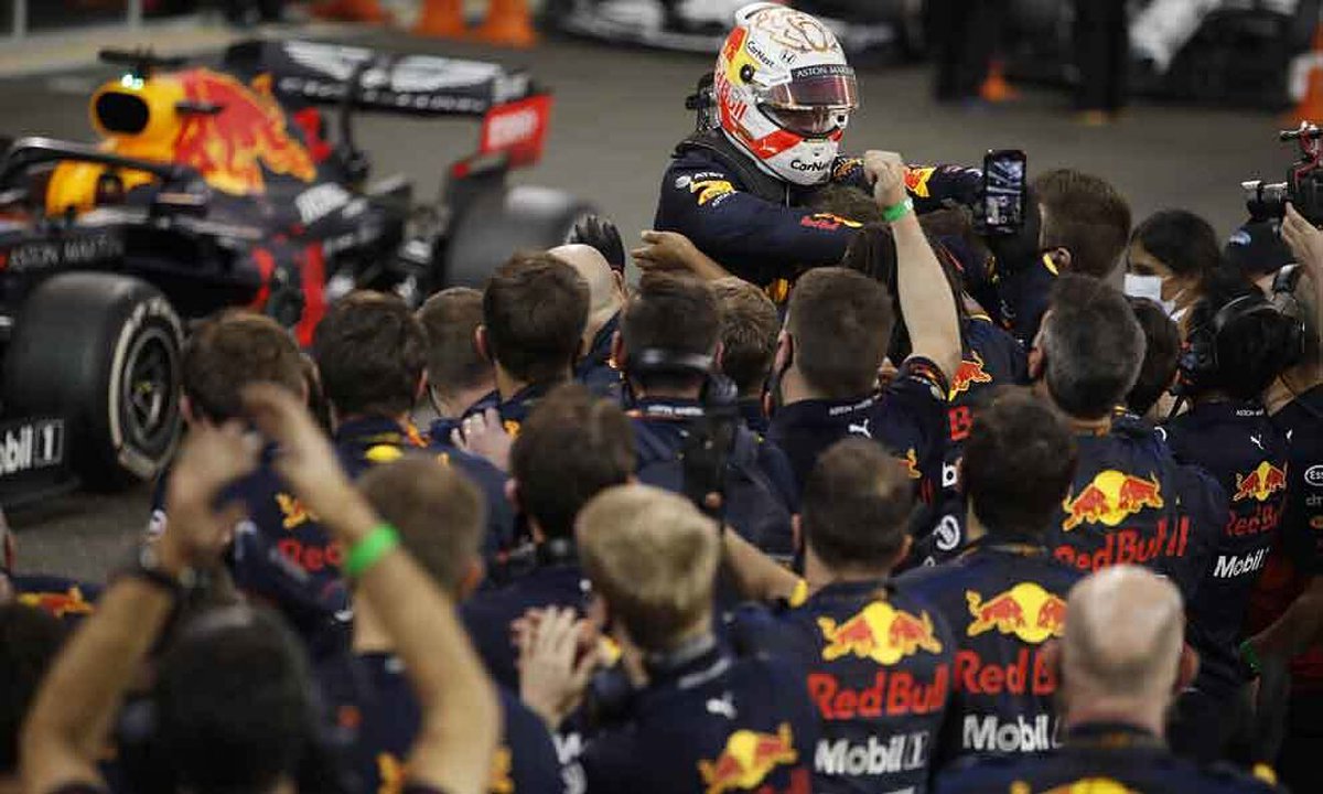 MolRacing Simulado || F1 Champions tweet media