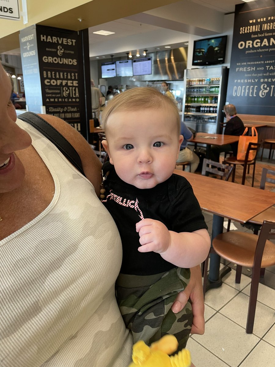 clanceman65's tweet photo. Mimi (Gramma) w our grandson. Hey @MojoMoomey …kid has to rank as one of, if not the youngest to rep the rock 📻 DJ 🎙 🎶 👑 #MojoMoomey sponsored #RSOTD …here at the airport yesterday, sporting #Metallica 🤘🏻✌️❤️🎶
💥 💣 #DailyBoom https://t.co/gH1Gzssbjk