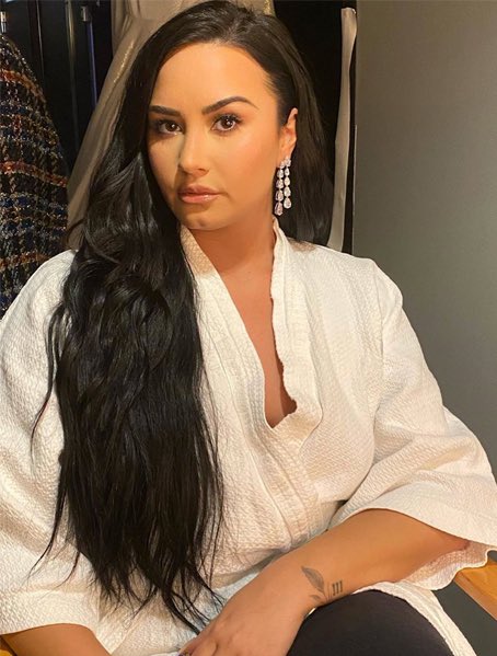 isparklelovato's tweet photo. i’ll never be over this https://t.co/TSI3812sJh