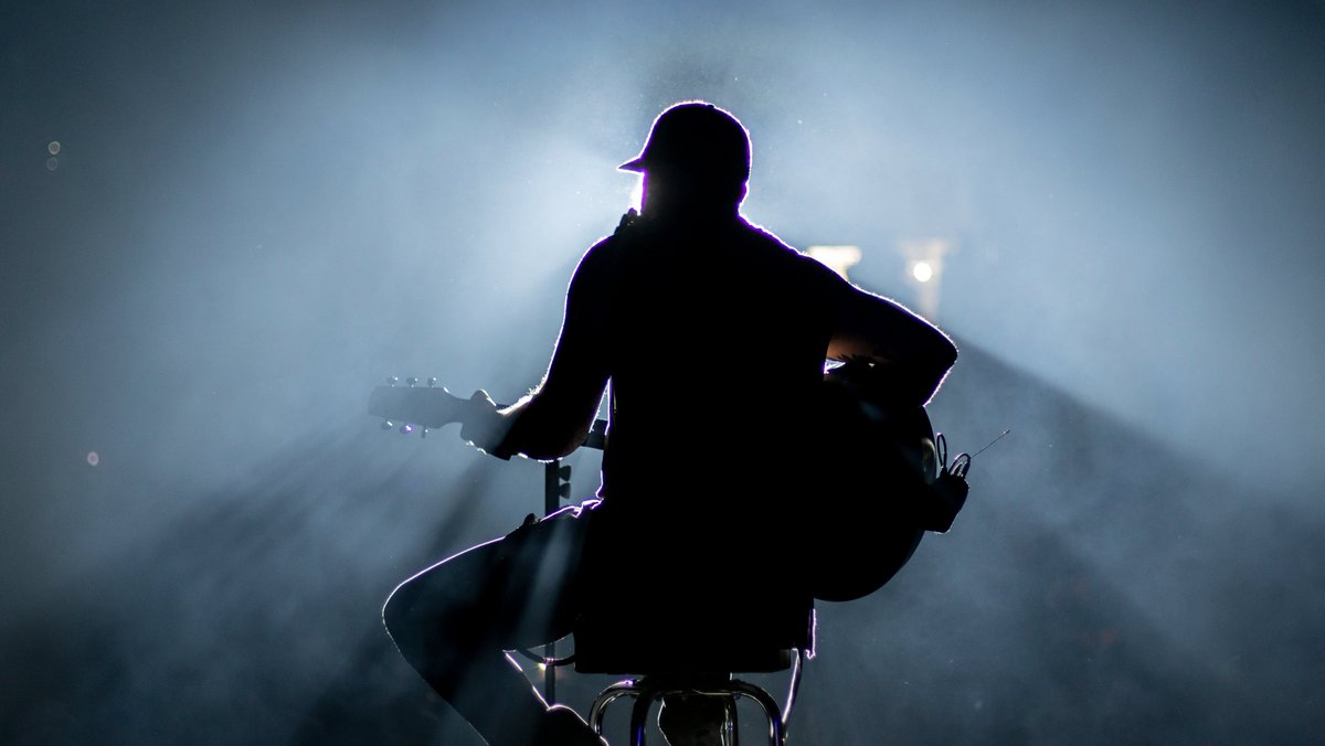 Brantley Gilbert tweet media