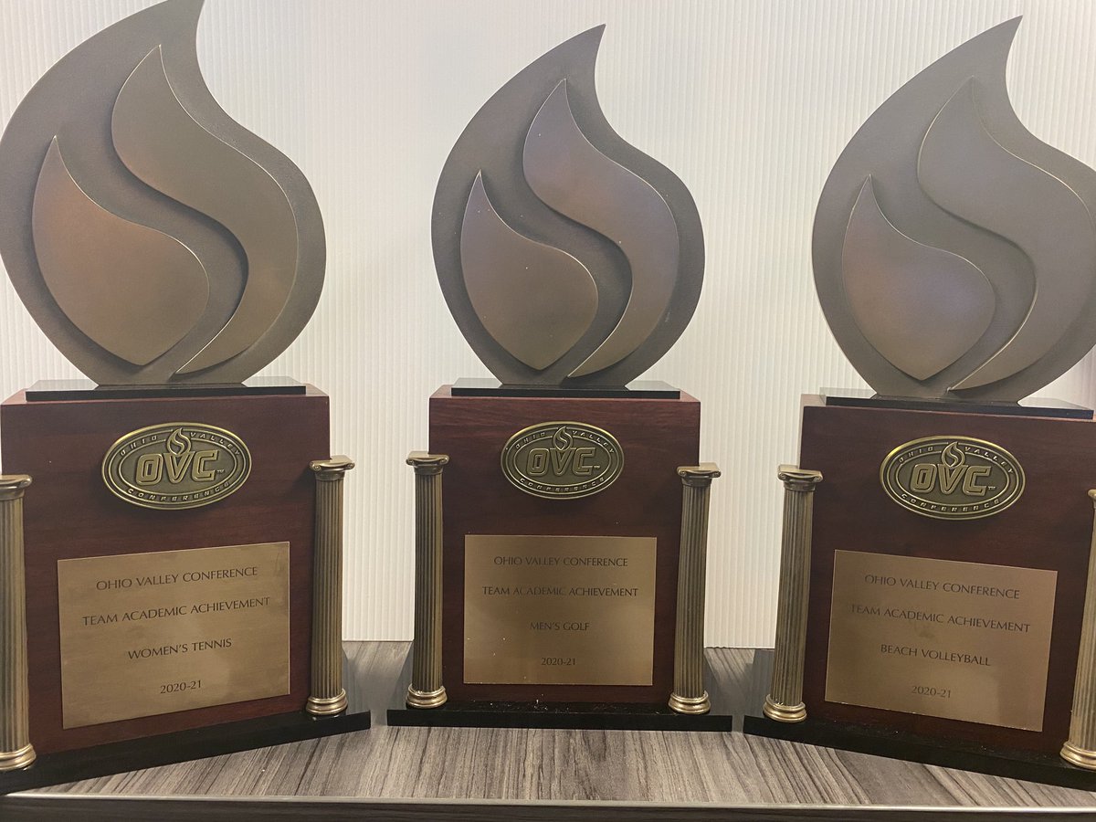 It was nice to get these beauties in the mail today. ⁦<a href="/OVCSports/">Ohio Valley Conference</a>⁩ Team Academic Achievement Awards for ⁦<a href="/UTMTennis/">UT Martin Tennis</a>⁩ ⁦<a href="/SkyhawkGolf/">Skyhawk Golf</a>⁩ and ⁦<a href="/utmvball/">UTM Volleyball</a>⁩  #GoSkyhawks ⁦<a href="/UTMSports/">UT Martin Athletics</a>⁩