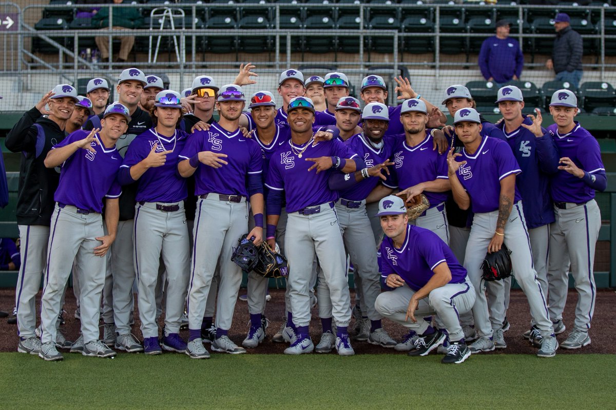 Family over everything #KStateBSB x EMAW