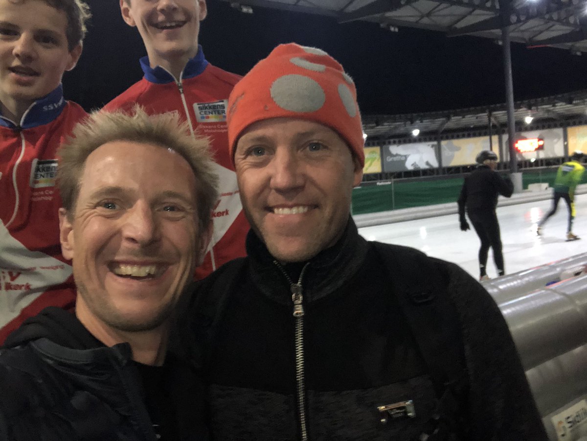 Vanavond weer eens op het ijs gestaan op de <a href="/Vechtsebanen/">Vechtsebanen</a>. Wie kom ik tegen? Mijn oude ploegmaat @CarlVerheijen 😁