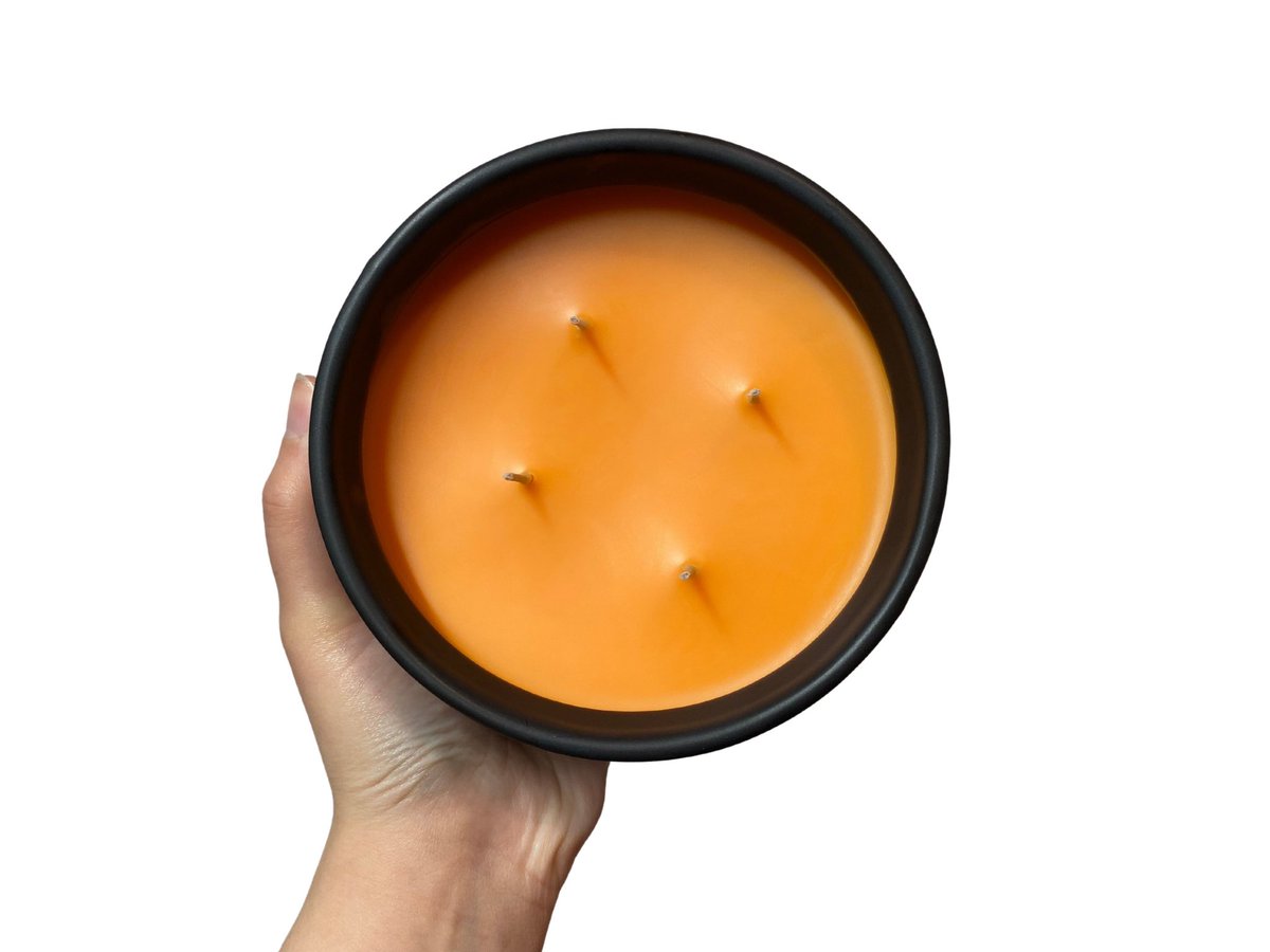 ShopKauldron's tweet photo. #Halloween #Giveaway 🎃 We’re giving away one of our massive cauldron candles to one lucky follower! This 18oz beauty is scented with pumpkin, apples, ginger, allspice, cinnamon, nutmeg, clove, vanilla, and molasses. 

Ends on 10/31. Open worldwide. Must RT and follow to enter! https://t.co/wj555oKQzH