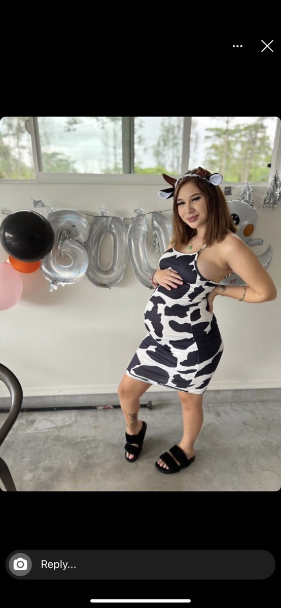 sakekat's tweet photo. halloween baby shower https://t.co/jYH7aqefkz