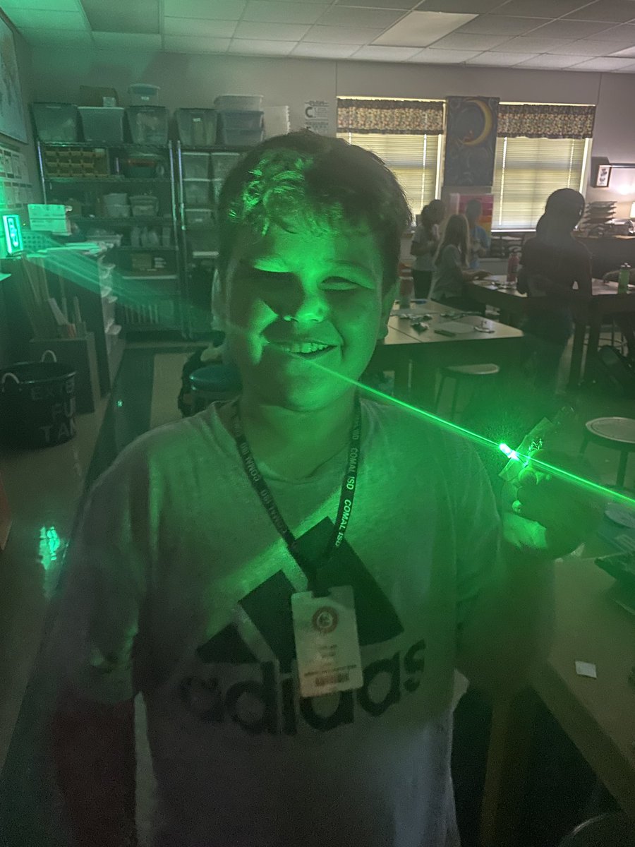 KZschappel's tweet image. 4th graders at Hoffmann Lane learned about electricity today by creating their own LED flashlights using foil as wiring. 💡 
@JGlassey 
@RishanneFrech 
@amandaschumann 
@WoodsComal 
@DeWittKristal 
@AmyMorgan622