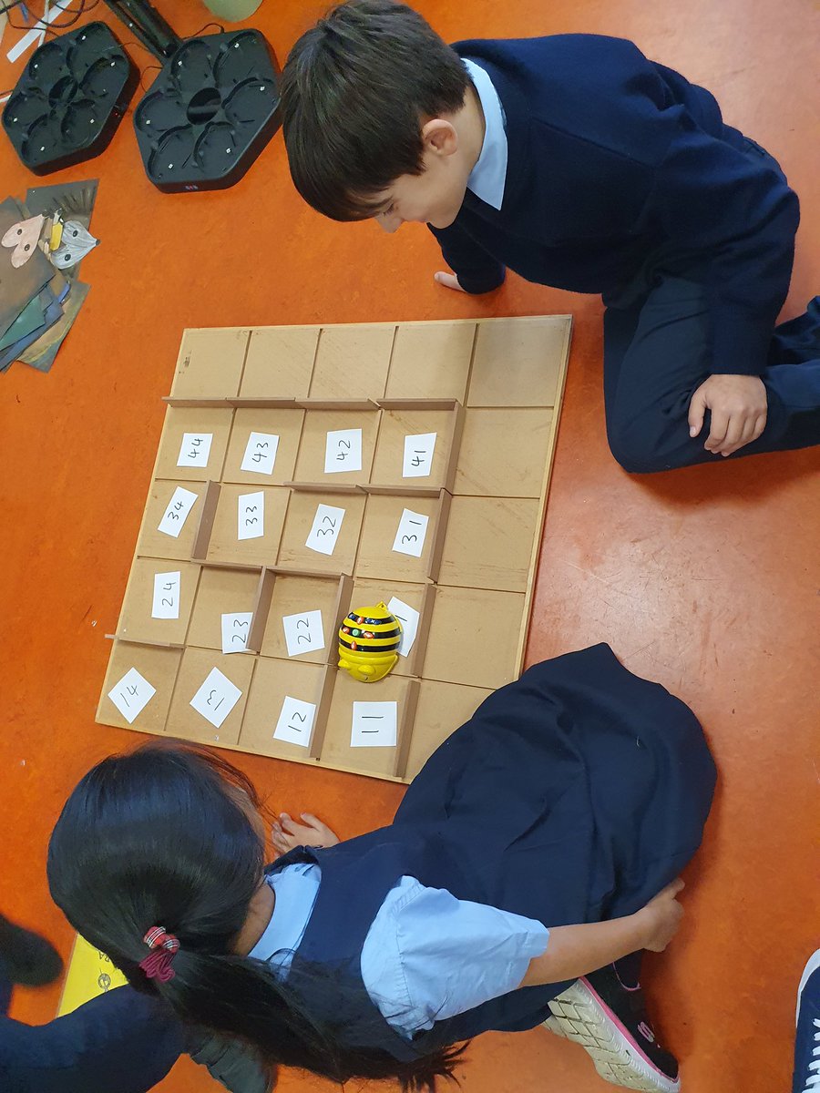 Maths Week is in full flow around St. Olaf’s NS. Mr. Kearns 4th Class are busy coding their Beebot robots to navigate obstacle courses. <a href="/CenFadhb/">Cén Fadhb</a> #cenfadhb
