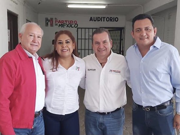 edgarmelhem's tweet photo. Un gusto estar en #Matamoros y reunirme con quienes fueron nuestros candidatos @PelucoMx @YaninGarciaD @alangarciardz @NCamorlinga #VictorRíos y #FernandoCastrellon con la presencia del delegado del @PRI_Nacional @FelipeGzzA . Así como sectores y organizaciones
#VamosJuntos https://t.co/B5wf3ggVHM