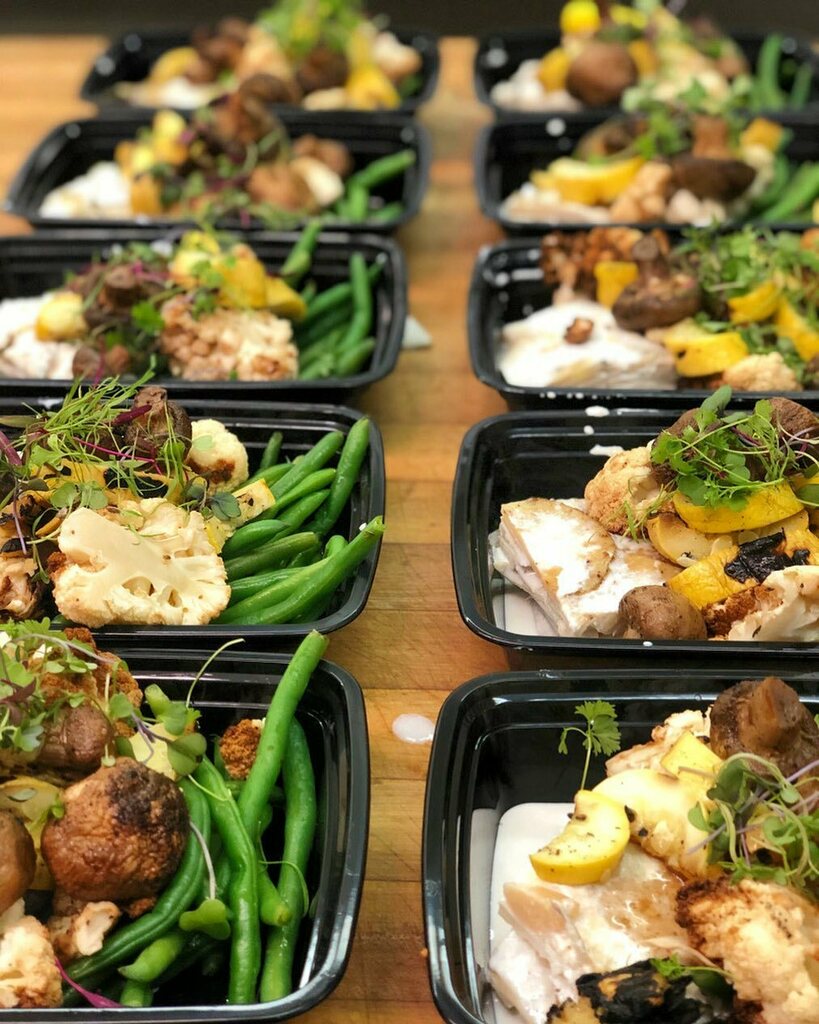 ChefKansasCity's tweet photo. Did you know we have more vegetarian options on our menu? 👇YOU get to choose your proteins on most dishes! https://t.co/zQno8VNUAy https://t.co/Lc1KdgqgTx