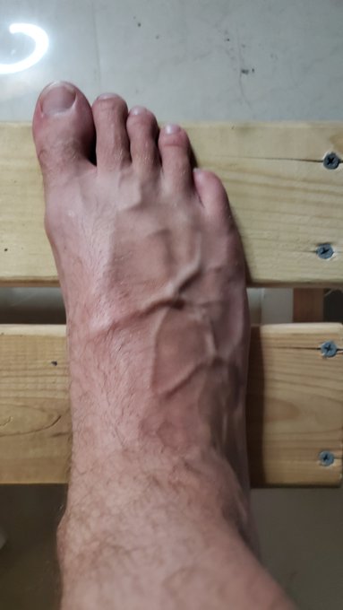 You wish you were sucking in my toes
?
https://t.co/b2xCFaIuMY
?
[ Cash Master Findom human atm bdsm