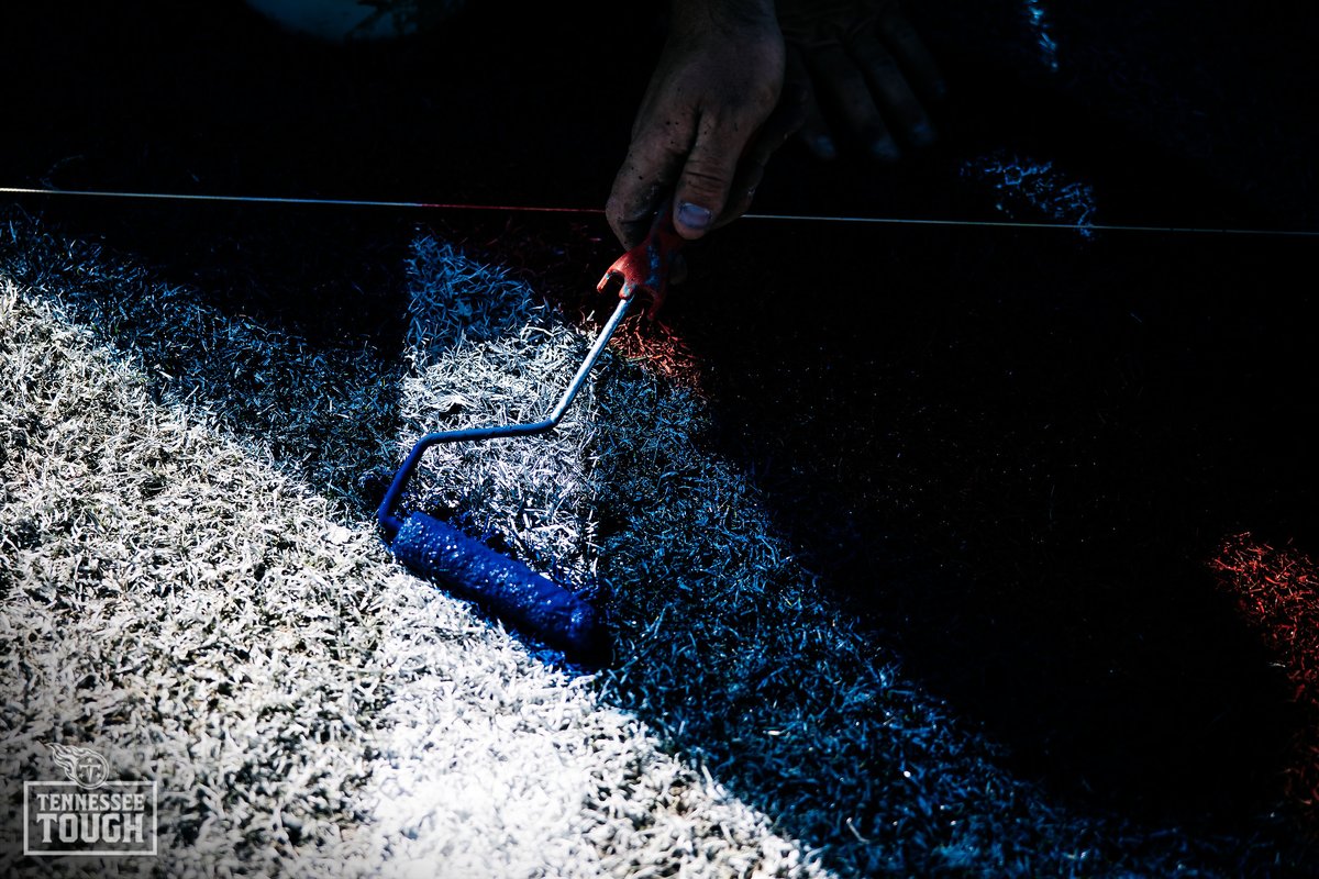 Titans's tweet photo. Final touches #BUFvsTEN https://t.co/YyHBEJFkof