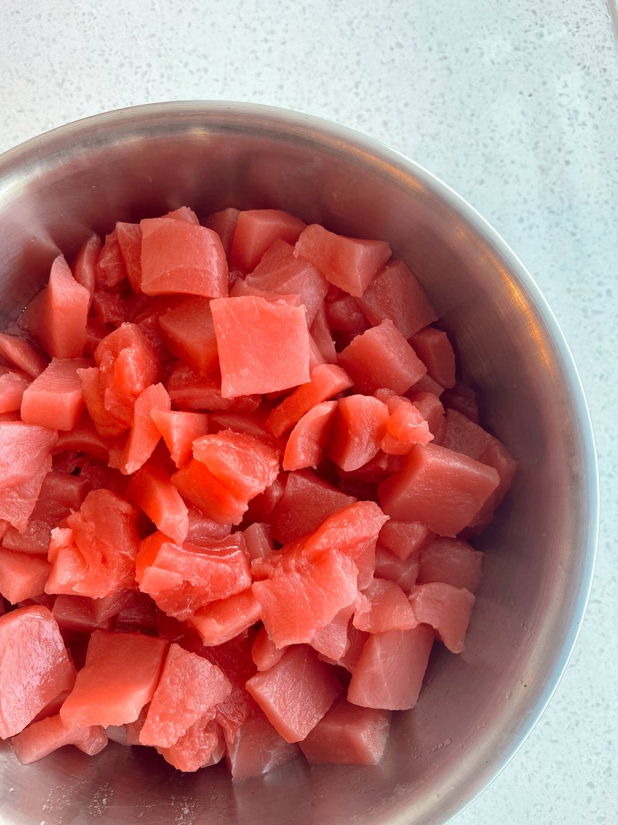 Fresh tuna prepared daily for the perfect #poke bowl…

Head over to the link in our bio to start building your bowl! #Koibito ❤️