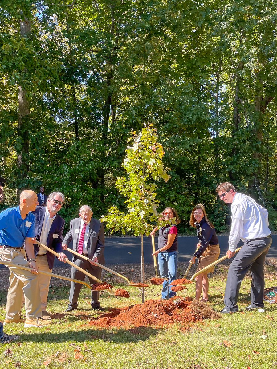 PamelaEvette's tweet image. What a beautiful day to plant a tree! It was a pleasure to join @TreesUpstateSC for their tree planting ceremony on the @theprismahealth Swamp Rabbit Trail which will help in the beautification and preservation of the Upstate and its natural environments.