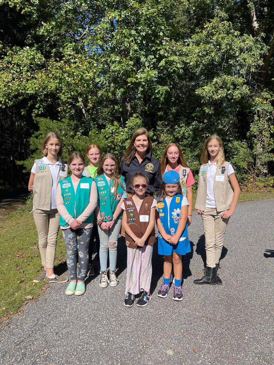 PamelaEvette's tweet image. What a beautiful day to plant a tree! It was a pleasure to join @TreesUpstateSC for their tree planting ceremony on the @theprismahealth Swamp Rabbit Trail which will help in the beautification and preservation of the Upstate and its natural environments.