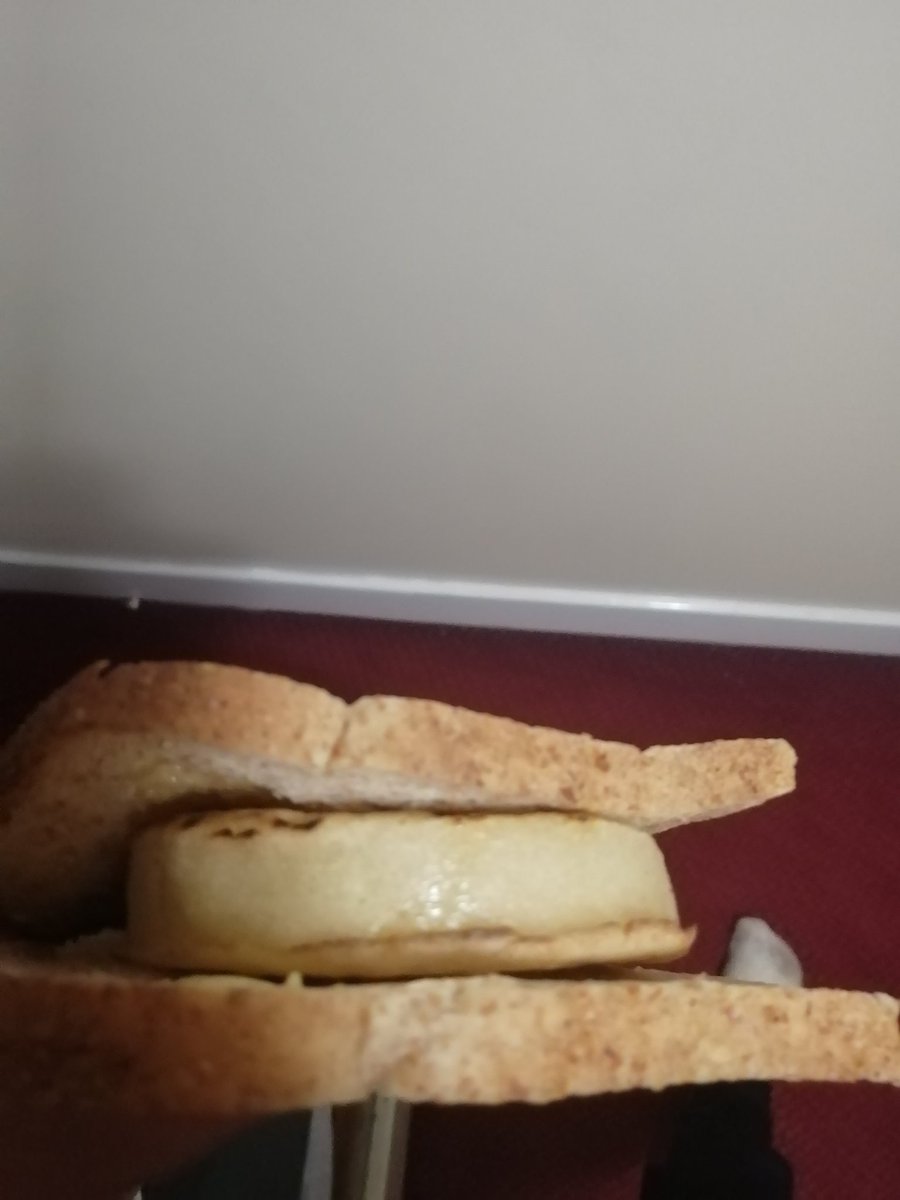 Jeffdallama's tweet photo. Quick Crumpet Sandwich for tea https://t.co/9psZJc6Wi6