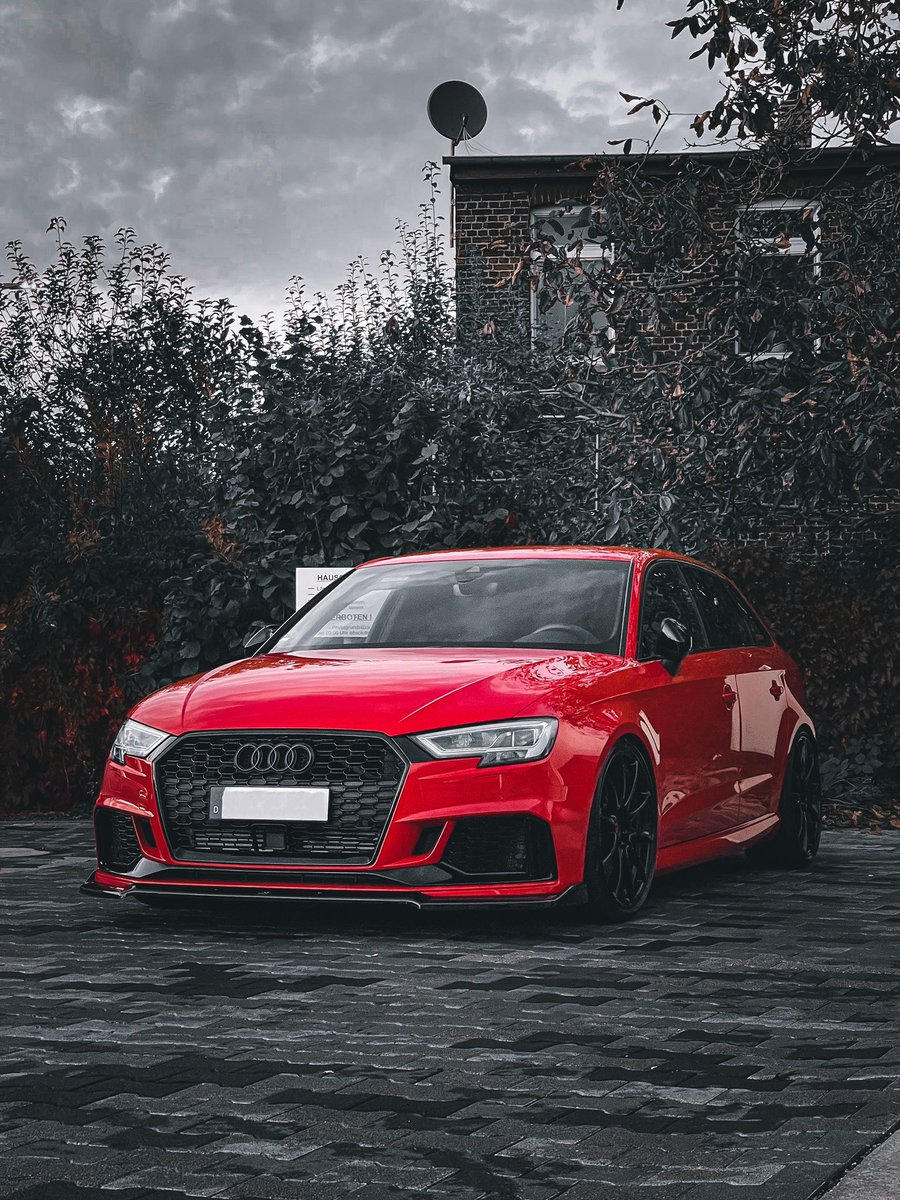 Andre809er's tweet photo. @MontanaBlack #monteauto Mein Audi RS3 https://t.co/cJVxrUmpFV