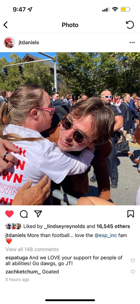 Blackhawk_6's tweet photo. @jtdaniels06 thanks for being a DGD and for showing the world all people matter. https://t.co/VH8xph0pZQ