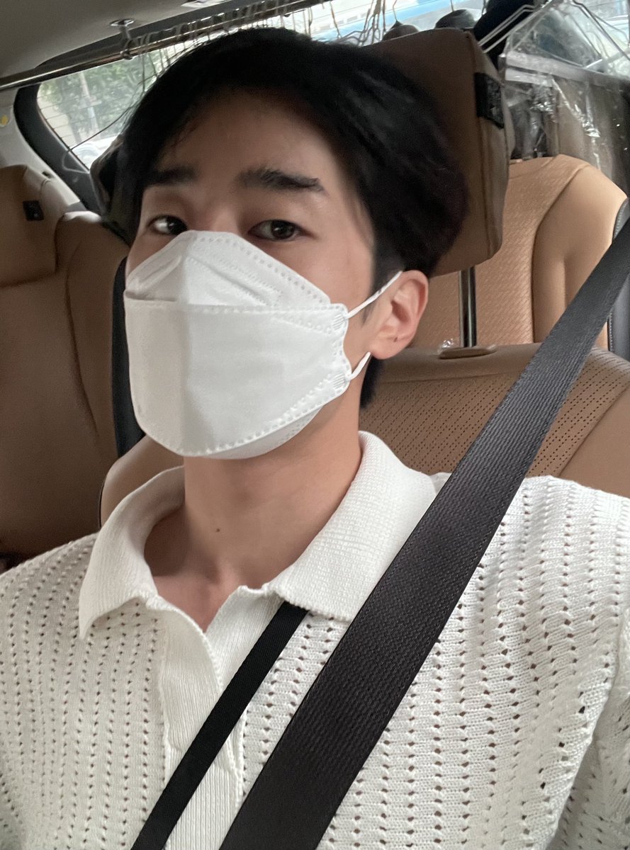 chaayshe's tweet photo. ❤❤❤ driving around city ❤❤❤

#OneItSelcaDay 
@x1official101 https://t.co/JH5GgZYPvo
