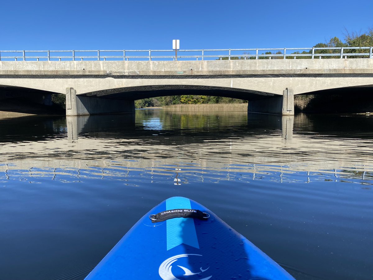 Ryan_C_MI's tweet photo. Getting in a couple last paddle boards before the snow starts falling. #sup #paddleboard #puremichigan #outdoormaster #chasingblue https://t.co/6MPVql8HGd