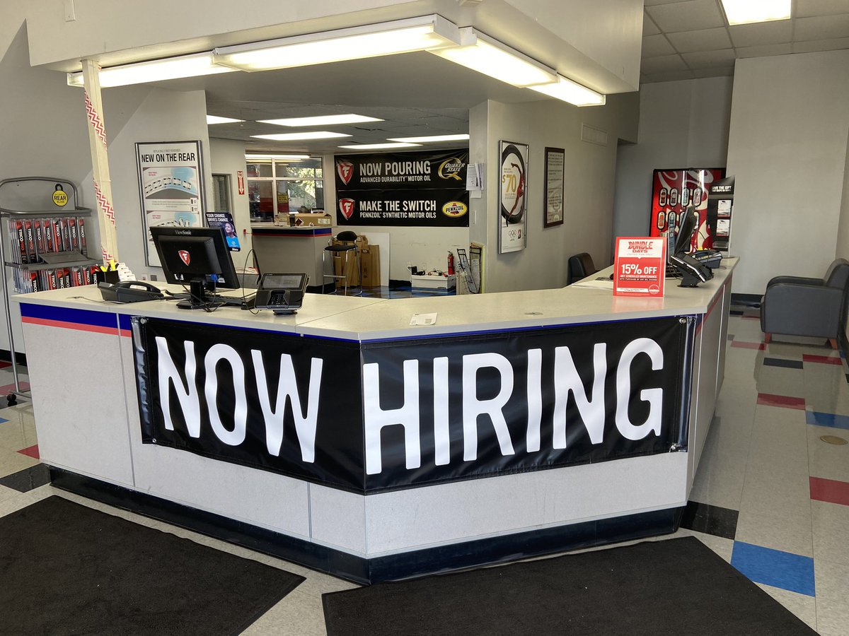 BoxFamBiz's tweet photo. Sign of the times. https://t.co/t5vC8zCYBZ
