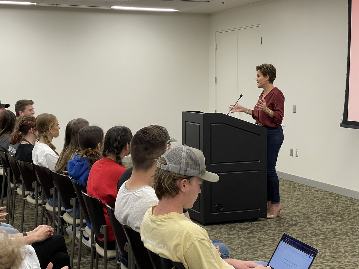 asu_gop's tweet photo. Thank you for stopping by @KariLake! Our students had a great time hearing about your plans as Arizona Governor! #AZGov https://t.co/ypm67Z4g9i