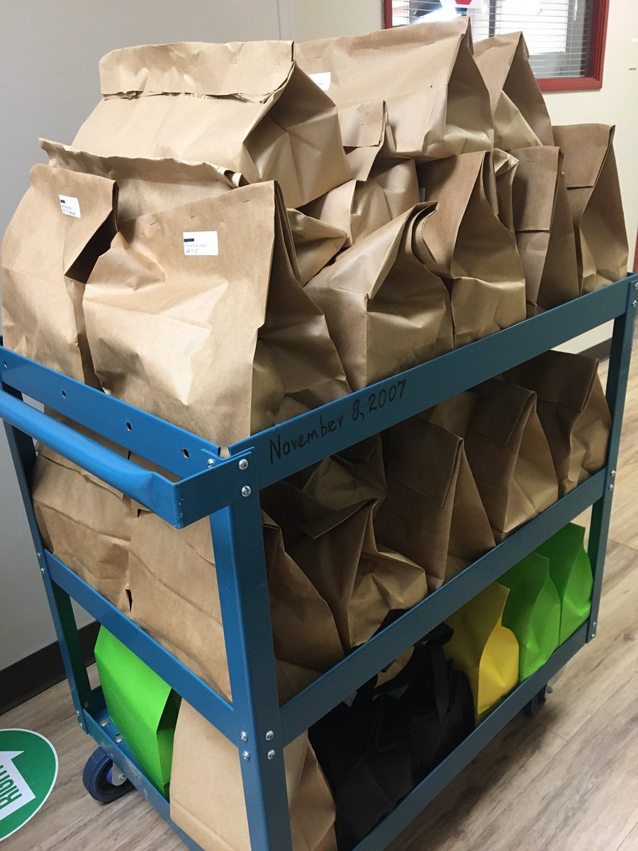 MmeEBeaulieu's tweet photo. Our packaging may be deceiving if you’re hungry. Believe me it won’t disappoint! Gr.7/8 @LimestoneDSB teachers there are 8 new books on their way to you. We hope this will contribute to your class library & foster the ❤️ of reading.#ldsbreads @wynkerr https://t.co/vyOXm9NzTL