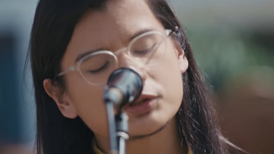 PaoDaily_'s tweet photo. Pao on the official music video of "A PHirst that Lasts"

Watch and listen to the music video here: https://t.co/fuY5qV98KW

Download and sing along to the tune here: https://t.co/kPMH0SGewY

#PHirstParkHomes
#AFirstThatLasts
#BenAndBen 
#PHirstChapter
#PHirstMV https://t.co/ufzZolC3MX