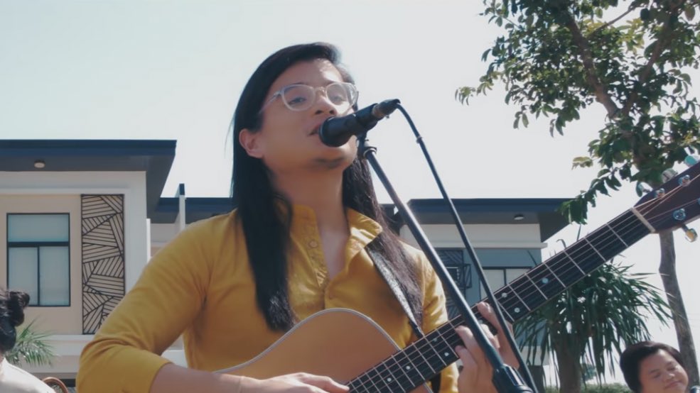 PaoDaily_'s tweet photo. Pao on the official music video of "A PHirst that Lasts"

Watch and listen to the music video here: https://t.co/fuY5qV98KW

Download and sing along to the tune here: https://t.co/kPMH0SGewY

#PHirstParkHomes
#AFirstThatLasts
#BenAndBen 
#PHirstChapter
#PHirstMV https://t.co/ufzZolC3MX