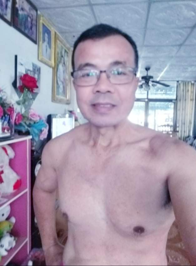 ฟ้า tweet media