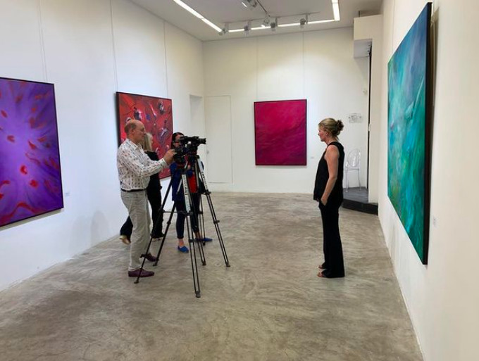 LHAAppreciation's tweet photo. Installation of Memory and Movement (2019)
Galerie Joseph
Paris, France
#LaurelHollomanArt #galeriejoseph #abstractart #memoryandmovement #femaleartist #parisart https://t.co/uPKCqba9Iw