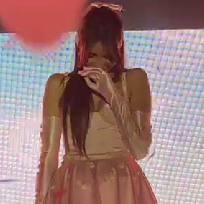 MBHQPhilippines's tweet photo. “i still love you” https://t.co/i1xGml9Vx1
