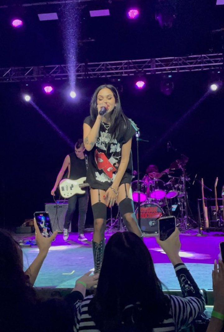 lind3ston's tweet photo. my baby!! you did great, ur voice is amazing and im so proud of u, love u sm<3 https://t.co/IUMoXEBC3o
