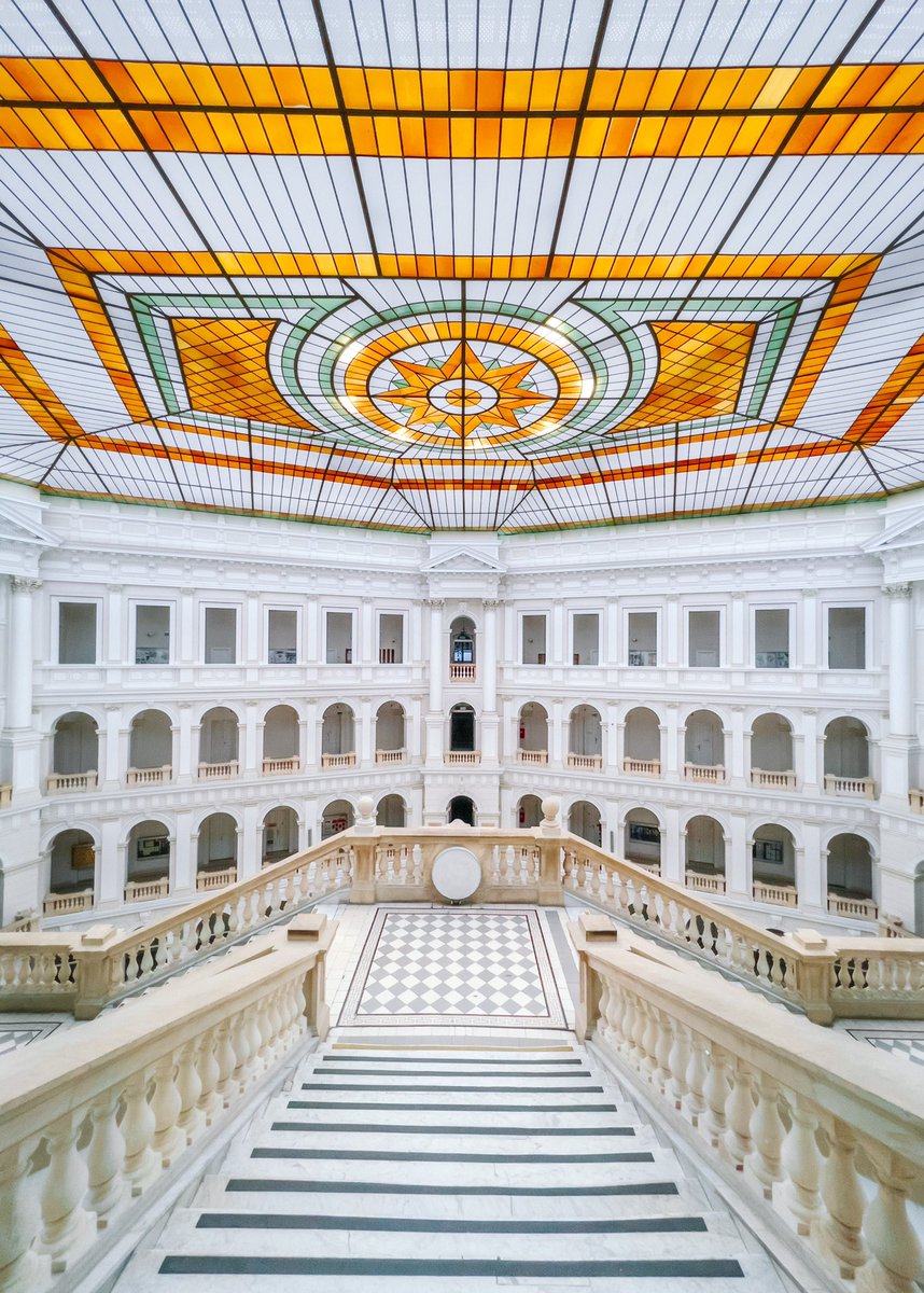 SebastianHuber's tweet photo. Warsaw University of Technology made with #iPhone13Pro #Warsaw #architecture @PW_edu @Apple https://t.co/dxQBFzKgov