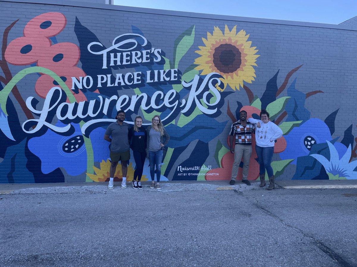 Naismith crew with the newest #lfk mural
