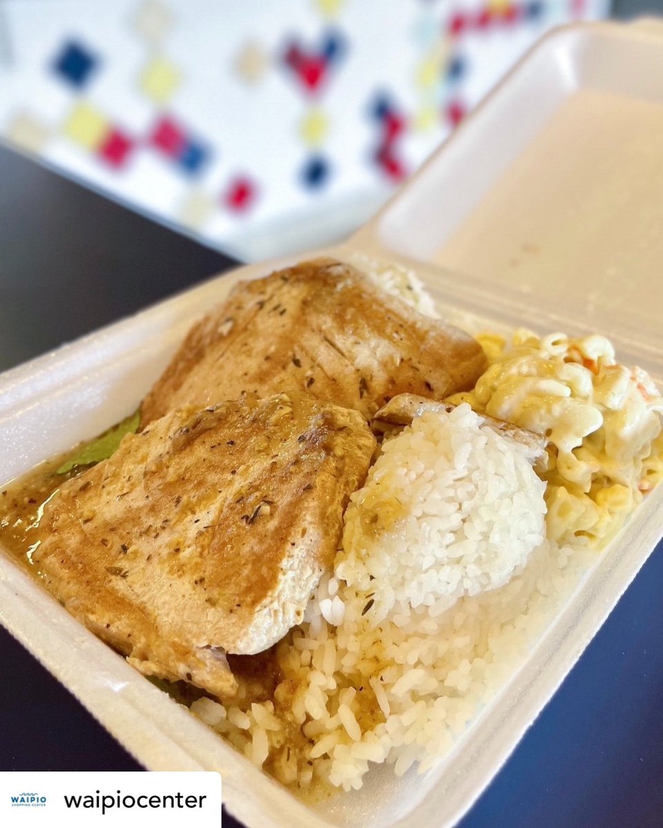 HIFoodieClub's tweet photo. Excuse me?! Look at that SAUCE. #repost @waipiocenter: Monday’s a great opportunity for a fresh start. Treat yourself to #LocoMocoDriveInn’s FRESH Garlic Ahi plate that’s served with rice and mac salad. #waipioshoppingcenter #hawaii #garlicahi #ahi #hawaiieats #foodie https://t.co/vAf7JIslSB