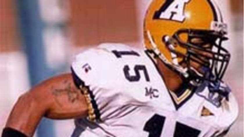 DrShaunBlack1's tweet photo. @UAkron_AD, As a former Akron Zip, I am recommending that Dwight Smith have his number retired. This is long overdue. In 2000, Smith was the first MAC player of the year in the school’s history in addition to receiving several All-American honors.
@ZipsFB @AkronZips https://t.co/tc8a5h10Vh