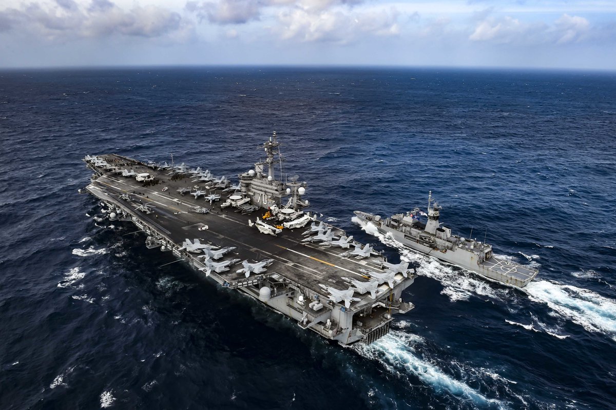 USNavy's tweet photo. 1️⃣ #USNavy, @Australian_Navy, @jmsdf_pao_eng, @RoyalNavy underway during #MPX2021 @INDOPACOM and 2️⃣ #USSCarlVinson #CVN70 #unrep 3️⃣ @Australian_Navy #HMASBallarat.
4️⃣ #USSTulsa and #USSJackson transit @US7thFleet with @deutschemarine #FGSBayern.
ℹ️  &amp; 🔽: https://t.co/2OG04wrrQh https://t.co/06SAzMuyy4
