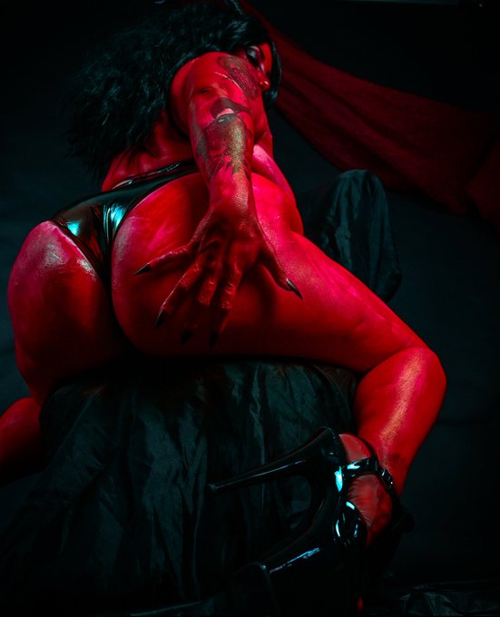 On patreon now #devil #bodypaint #bbw #CurvyGirls  https://t.co/NpECnhqn9q https://t.co/YEPLpU3Ur8<a href="/tag/devil"class="tags">#devil</a><a href="/tag/bodypaint"class="tags">#bodypaint</a><a href="/tag/bbw"class="tags">#bbw</a><a href="/tag/curvygirls"class="tags">#CurvyGirls</a>