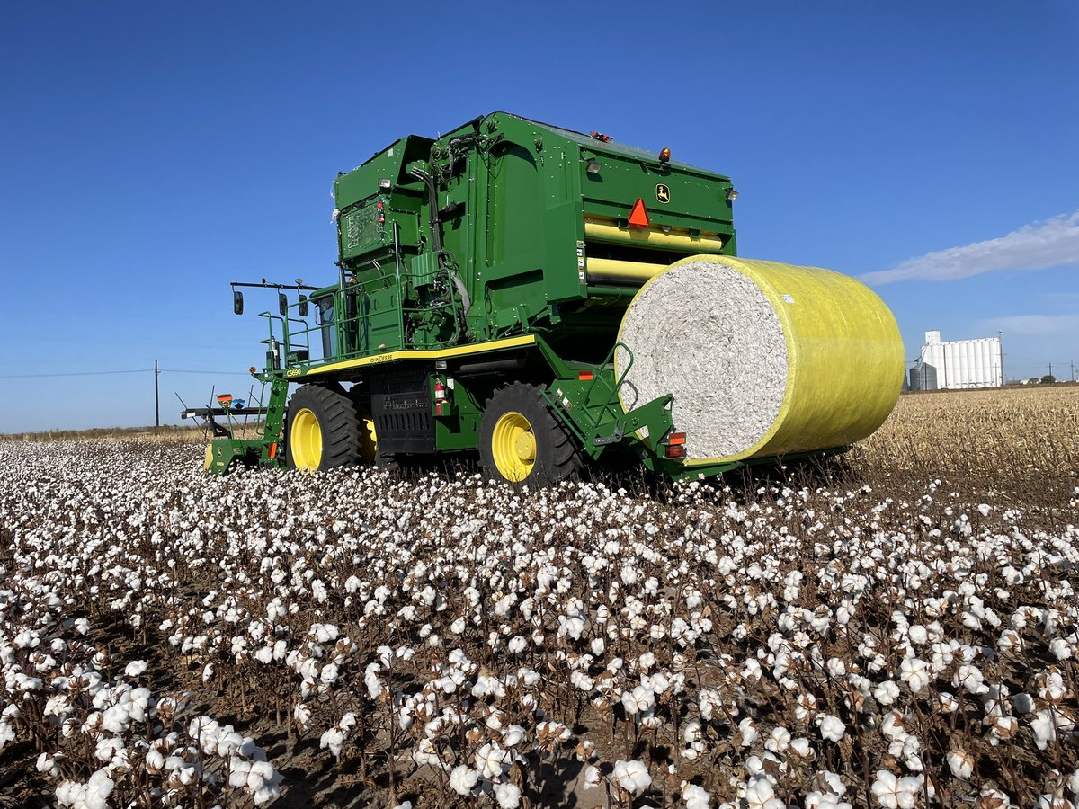 JB_farmhand's tweet photo. First bale of the year #cottonharvest https://t.co/pBRR2RJR7u