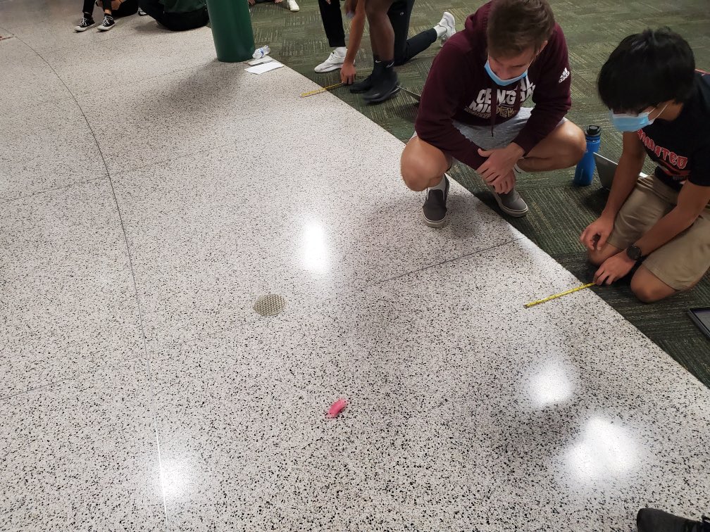 LkOrionHS's tweet image. Day 30: AP Stats using pullback cars to make scatter plots. #AdminChallenge #180DaysofLO